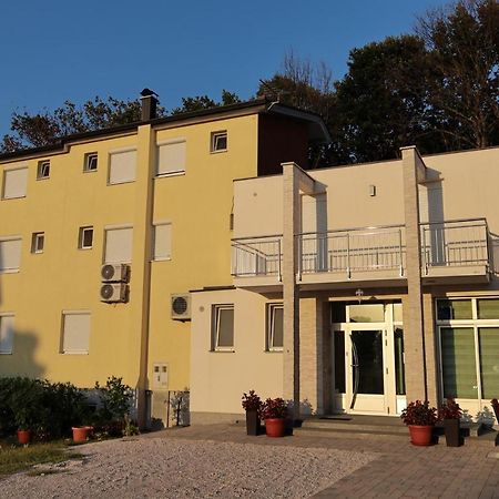 Pansion Milena Hotel Medjugorje Exterior photo